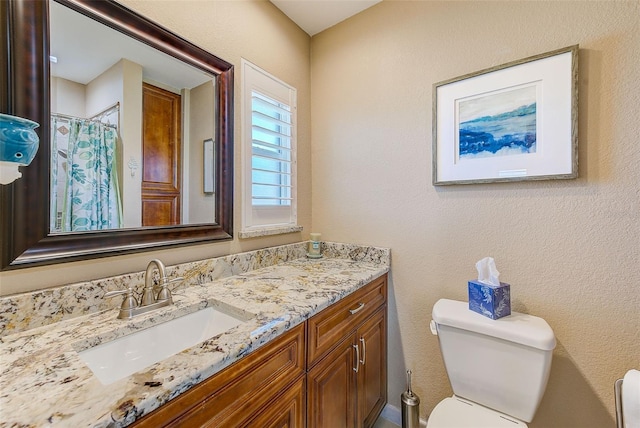 11035 Huron Rd, Saint Petersburg, FL 33708 - full bathroom with toilet and vanity