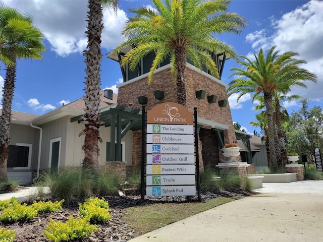 33034 Sand Creek Dr, Wesley Chapel, FL 33543 - view of property