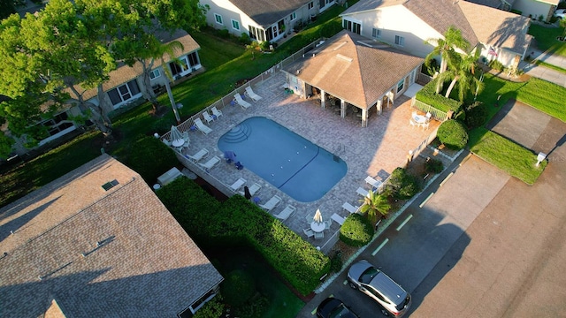 birds eye view of property featuring a residential view