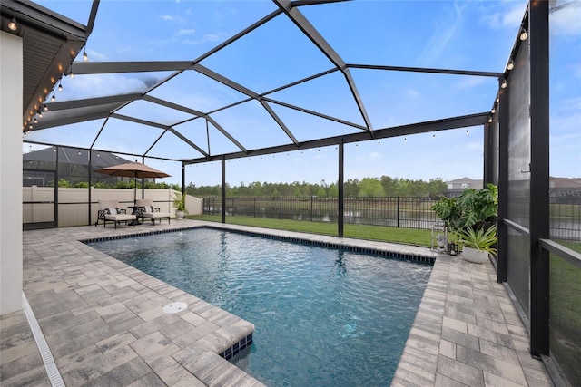 4108 Mellon Dr, Odessa, FL 33556 - view of swimming pool featuring a lanai, a fenced backyard, a fenced in pool, and a patio area