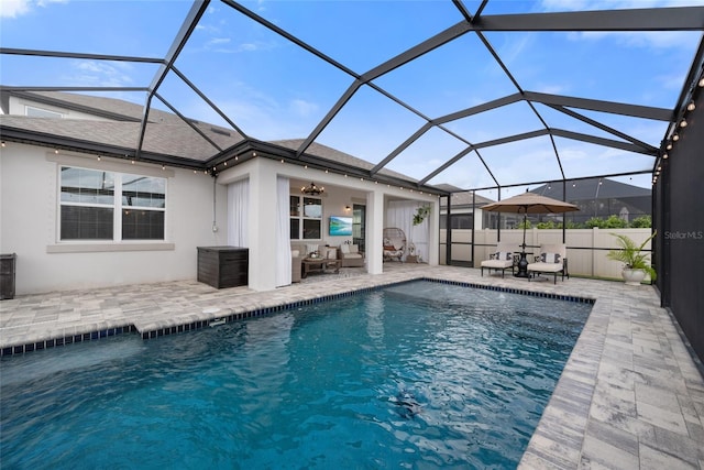 4108 Mellon Dr, Odessa, FL 33556 - view of swimming pool featuring ceiling fan, a patio, fence, a lanai, and a fenced in pool