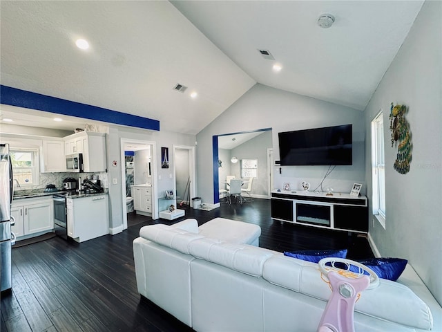3498 13th Ave S, Saint Petersburg, FL 33711 - photo 8