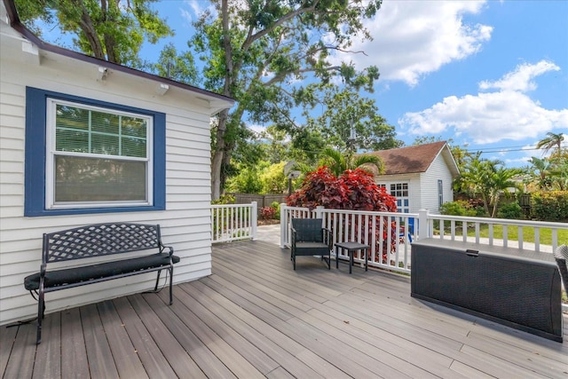 1905 Mckinley St, Clearwater, FL 33765 - view of wooden terrace