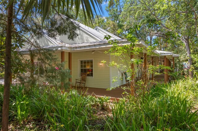 187 Sage Cir, Crystal Beach, FL 34681 - view of side of property