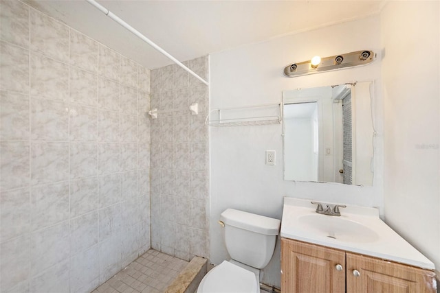1051 Normandy Blvd, Holiday, FL 34691 - bathroom featuring toilet, vanity, and a tile shower