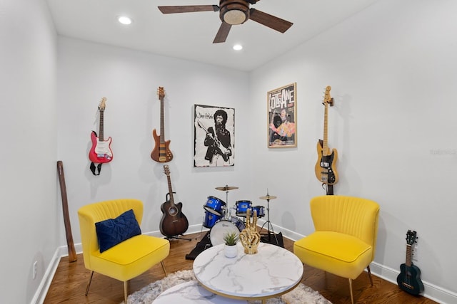 3325 W Wallcraft Ave, Tampa, FL 33611 - living area with recessed lighting, wood finished floors, baseboards, and ceiling fan