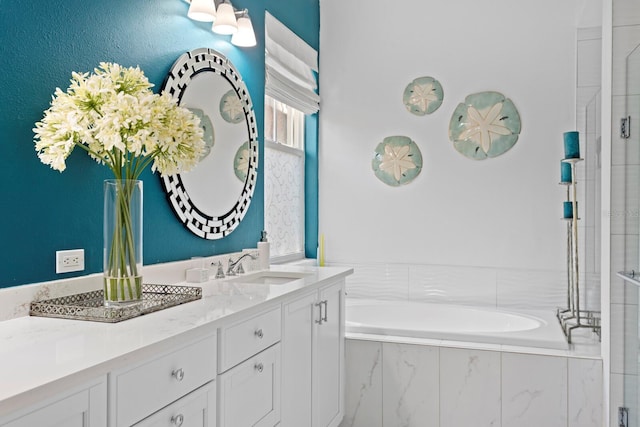 3325 W Wallcraft Ave, Tampa, FL 33611 - full bathroom featuring a bath and vanity