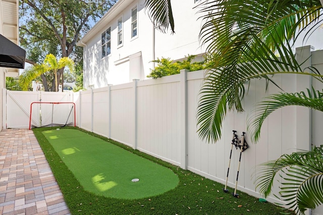 3325 W Wallcraft Ave, Tampa, FL 33611 - view of yard featuring a fenced backyard