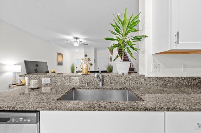 36519 Garden Wall Way, Zephyrhills, FL 33541 - photo 8