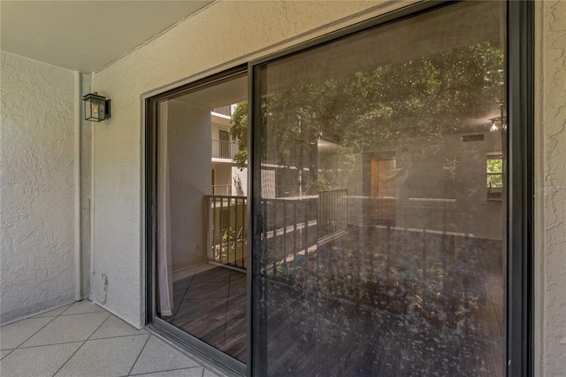 105 4th Ave NE Unit 220, Saint Petersburg, FL 33701 - doorway to property with a balcony