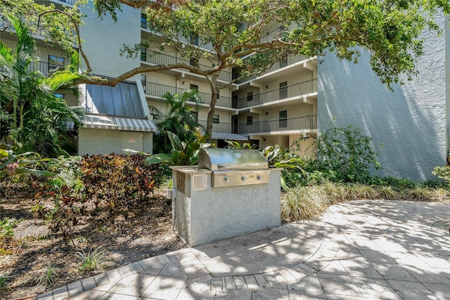 105 4th Ave NE Unit 220, Saint Petersburg, FL 33701 - view of home's community