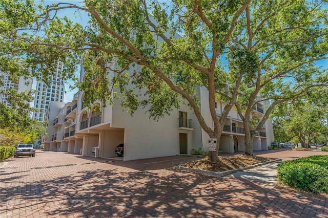 105 4th Ave NE Unit 220, Saint Petersburg, FL 33701 - exterior space
