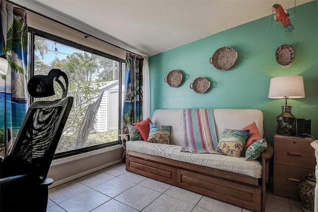 5931 33rd Ave N, Saint Petersburg, FL 33710 - sitting room featuring a wealth of natural light and light tile patterned floors