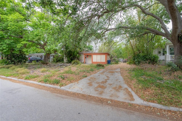 3027 W Helen Ave, Tampa, FL 33611 - exterior space