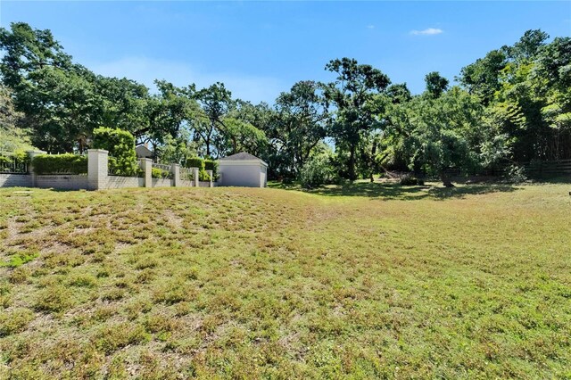 1603 Cottagewood Dr, Brandon, FL 33510 - view of yard with fence