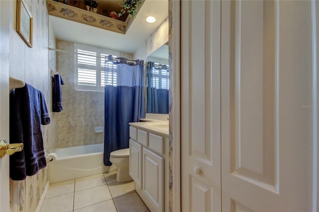 522 Planters Manor Way, Bradenton, FL 34212 - full bathroom featuring shower / tub combo with curtain, tile patterned flooring, and vanity