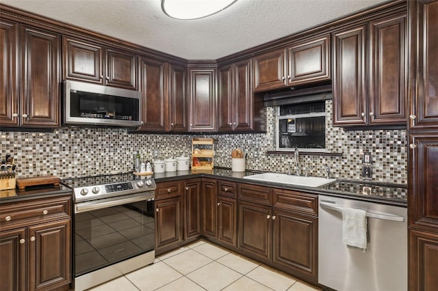 3105 Gordon Ct, Tampa, FL 33619 - photo 7