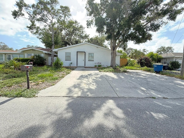 112 N Betty Ln, Clearwater, FL 33755 - photo 1