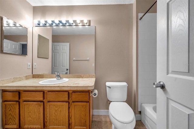 13777 Forest Lake Dr, Largo, FL 33771 - full bath featuring toilet, shower / bathtub combination, and vanity