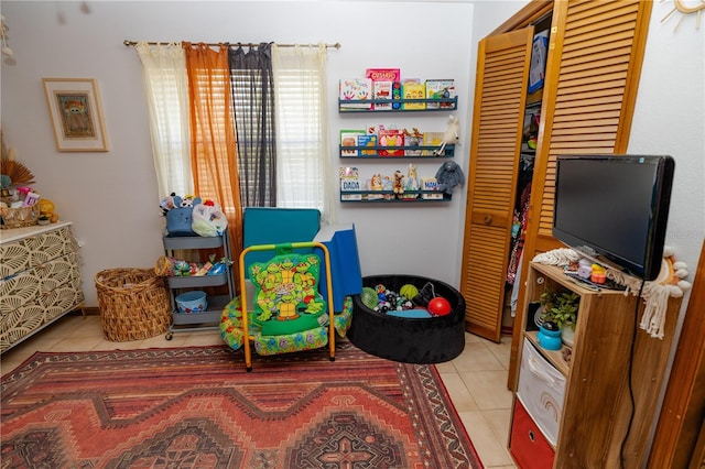 35109 Excalibur, Webster, FL 33597 - playroom with tile patterned floors