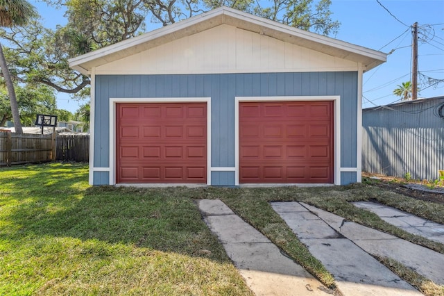 307 S Newport Ave, Tampa, FL 33606 - detached garage featuring fence