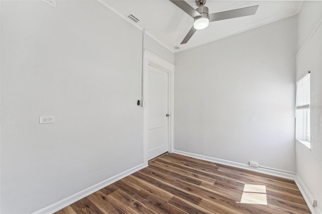 307 S Newport Ave, Tampa, FL 33606 - spare room featuring dark wood-style flooring, visible vents, baseboards, and a ceiling fan