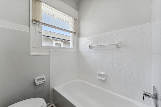 307 S Newport Ave, Tampa, FL 33606 - full bathroom featuring toilet