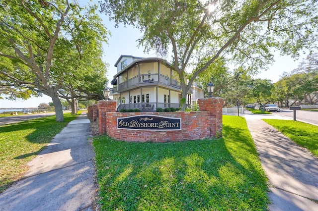 2802 Old Bayshore Way, Tampa, FL 33611 - community / neighborhood sign with a lawn