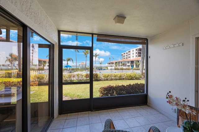 6357 Bahia Del Mar Blvd Unit 111, Saint Petersburg, FL 33715 - view of sunroom / solarium
