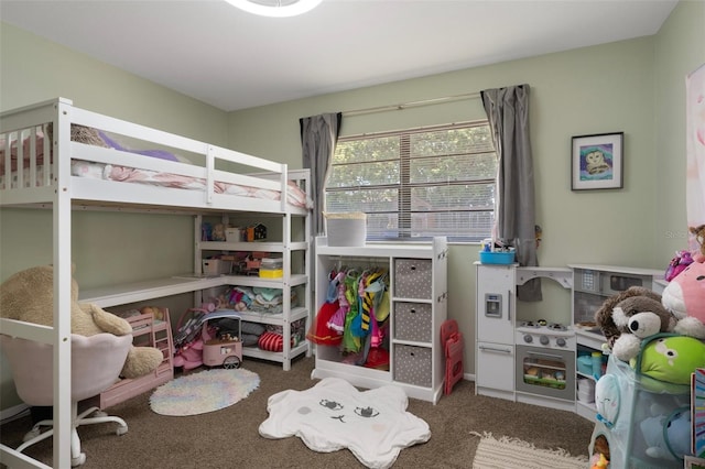 bedroom featuring carpet floors