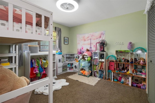 playroom with carpet