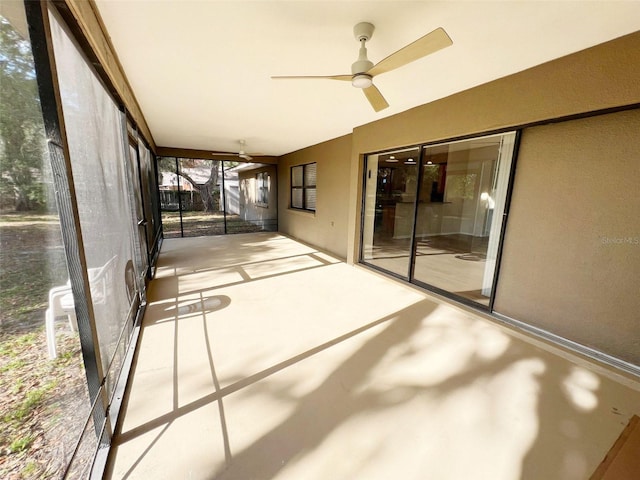 3907 Applegate Cir, Brandon, FL 33511 - unfurnished sunroom with a ceiling fan