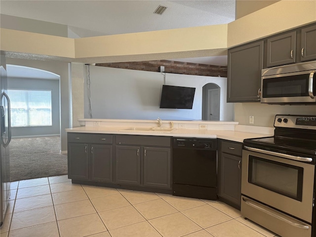 3414 Berry Blossom Ln, Plant City, FL 33567 - photo 4