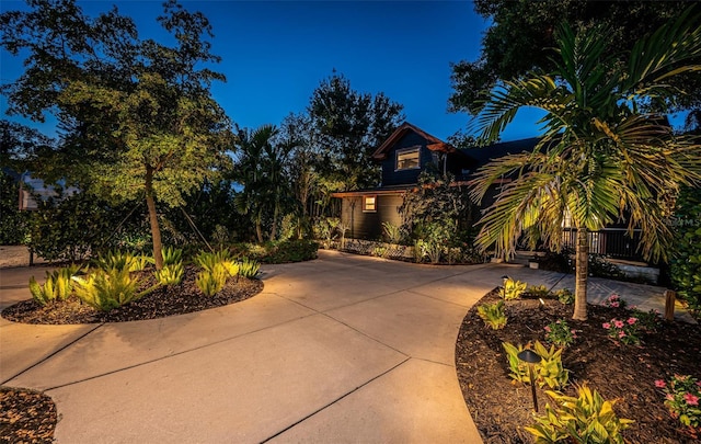 2536 Burlington Ave N, Saint Petersburg, FL 33713 - view of front of property featuring driveway