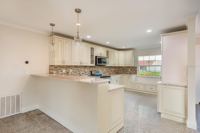8721 Bay Crest Ln, Tampa, FL 33615 - photo 14