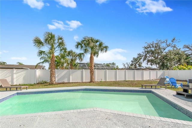 5519 Homewood Dr, Sarasota, FL 34232 - view of swimming pool featuring a fenced backyard and a fenced in pool