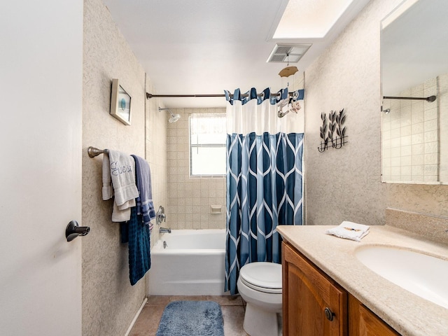 2555 Royal Pines Cir Unit A, Clearwater, FL 33763 - full bath with shower / bath combination with curtain, vanity, and tile patterned floors