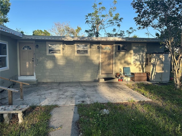 5829 32nd St N, Saint Petersburg, FL 33714 - photo 2