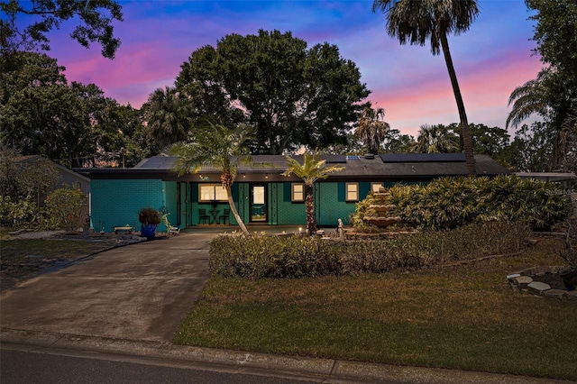 8401 Stillbrook Ave, Tampa, FL 33615 - photo 32