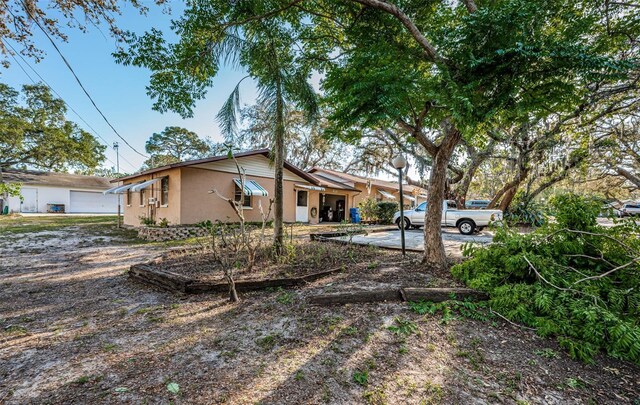 618 July Dr, Tarpon Springs, FL 34689 - exterior space
