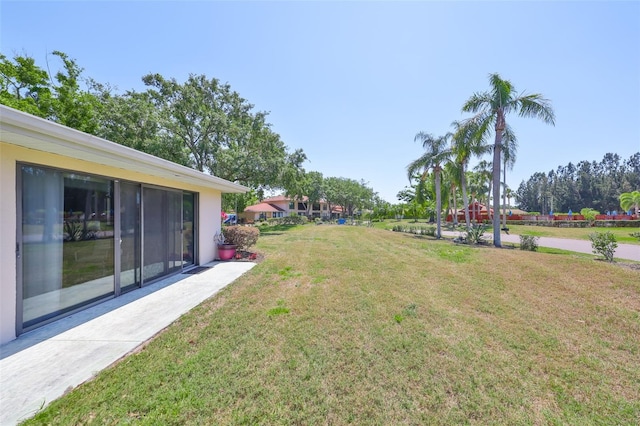 319 Kelsey Way, Sun City Center, FL 33573 - view of yard