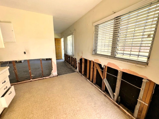 318 Banana St, Tarpon Springs, FL 34689 - interior space featuring carpet flooring