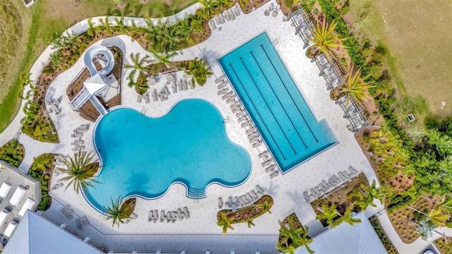 3504 Golden Wheat Ln, Plant City, FL 33565 - bird's eye view of a pool
