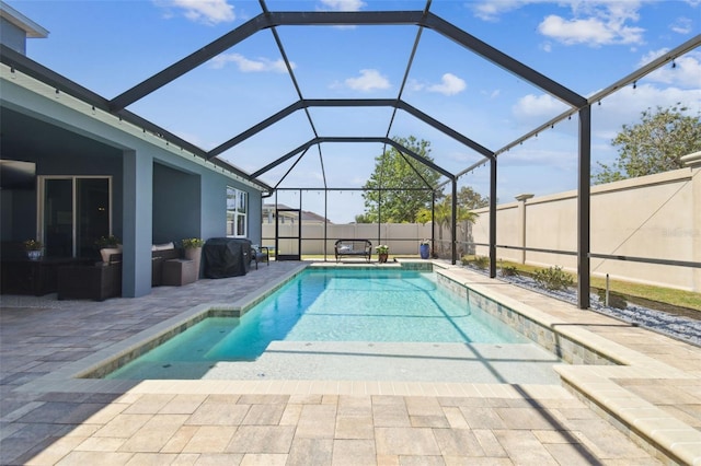 11852 Lake Lucaya Dr, Riverview, FL 33579 - view of swimming pool with a fenced backyard, a fenced in pool, a patio area, and a lanai