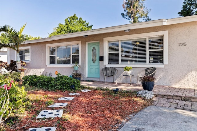 view of front of property with stucco siding