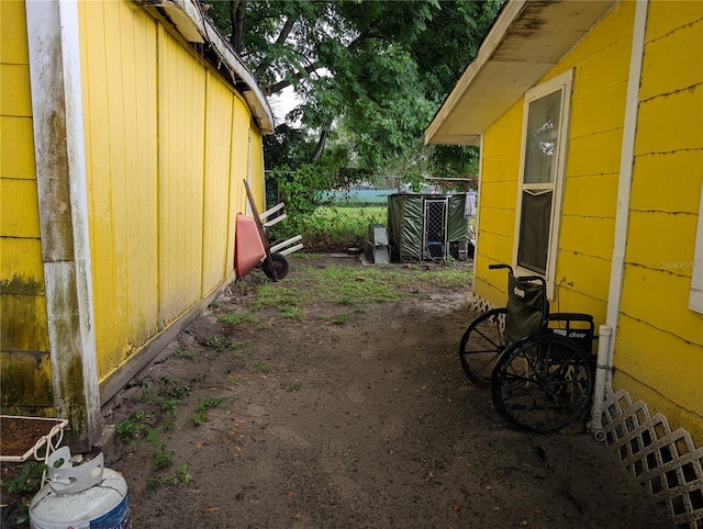 730 Citrus St, Orlando, FL 32805 - view of yard featuring fence