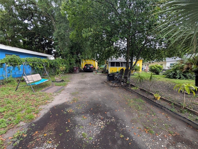 730 Citrus St, Orlando, FL 32805 - view of asphalt driveway