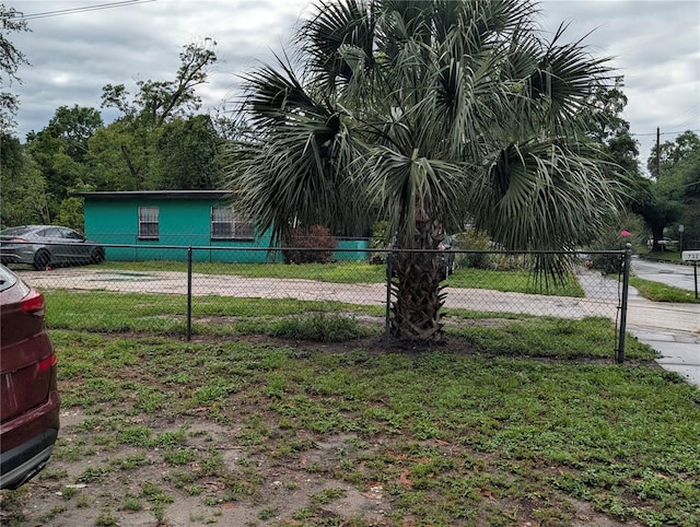 730 Citrus St, Orlando, FL 32805 - view of yard featuring fence