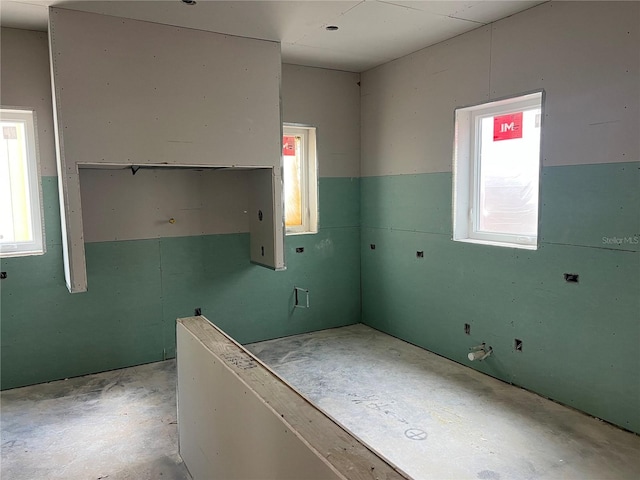 812 W Braddock St, Tampa, FL 33603 - empty room with unfinished concrete floors