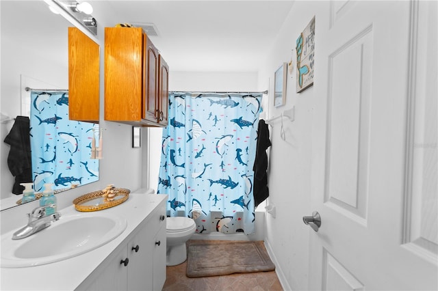 11449 Crestlake Village Dr, Riverview, FL 33569 - bathroom featuring shower / bath combo, toilet, and vanity